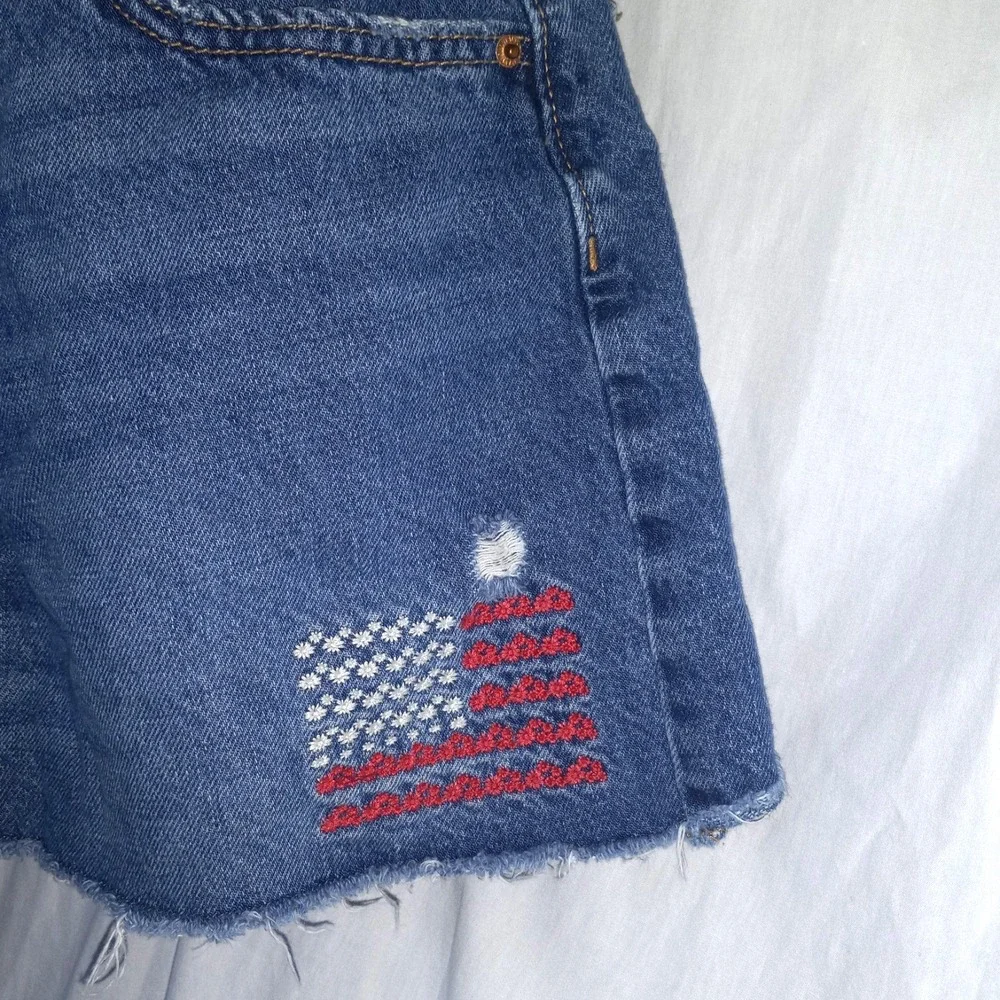 Old Navy Denim Jean‎ Shorts Distressed Raw Edge Embroidered Girls Size 16 Adjust